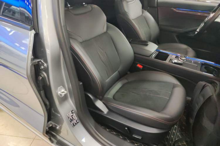 Used Ford Mondeo 2023 EcoBoost 245 Ultimate Model
