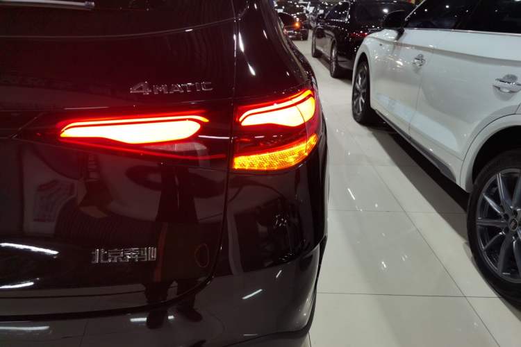 Used Mercedes-Benz GLC 2024 Refreshed GLC 300 L 4MATIC Dynamic Version 5 Seats
