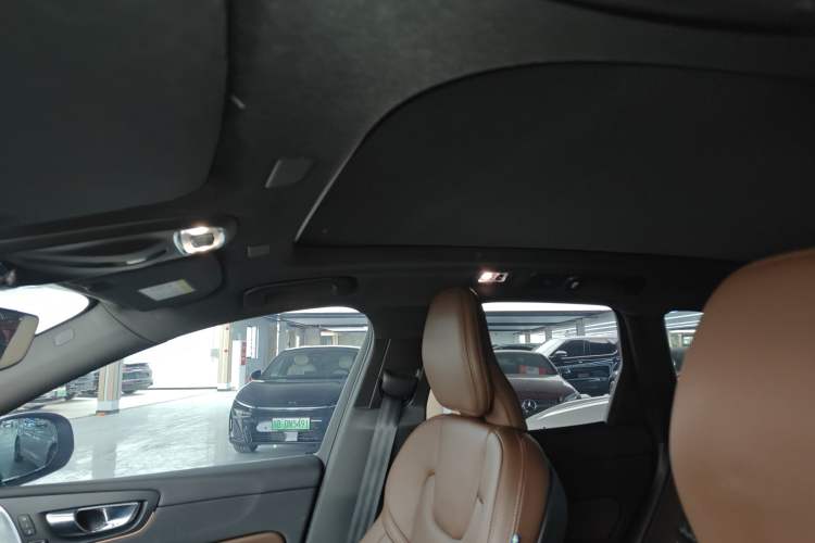 Used Volvo XC60 New Energy 2021 T8 e-Drive Hybrid Luxury Edition
