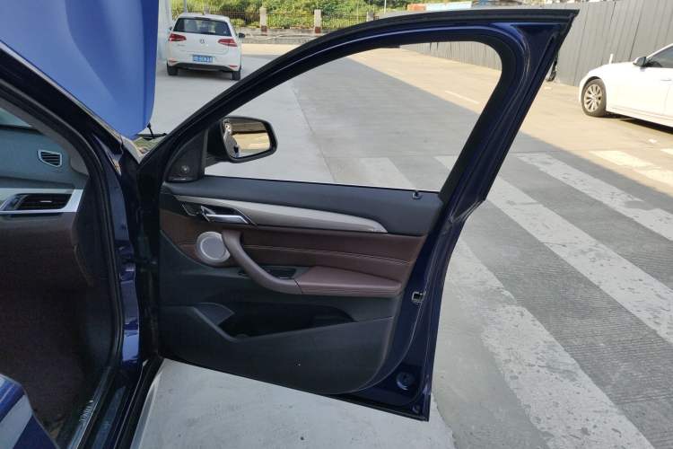 Used BMW X1 2018 xDrive20Li Luxury Edition
