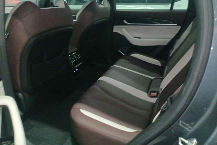 Used Geely Auto Monjaro L 2024 2.0TD High-Power Automatic Two-Wheel Drive Yunqi Version