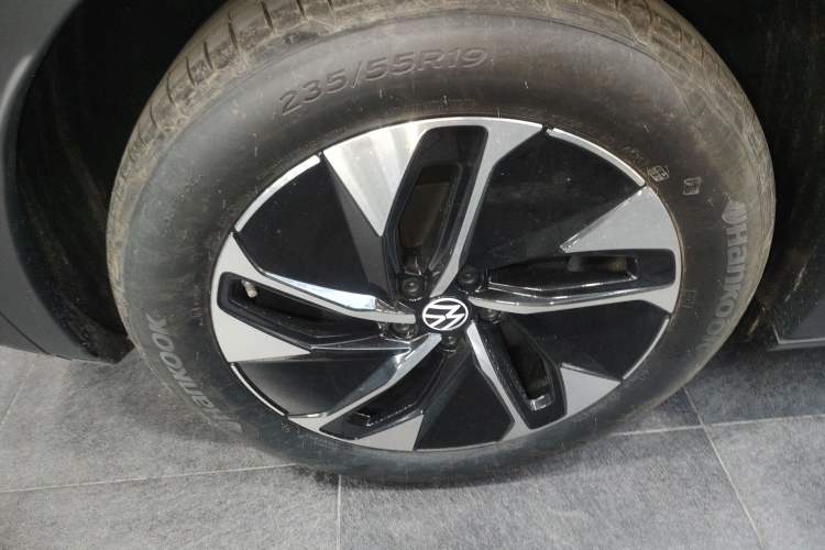 Used Volkswagen ID.4 CROZZ 2025 Pure Edition