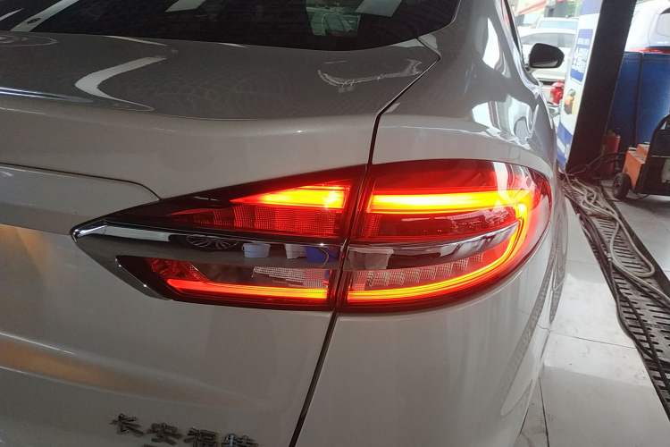 Used Ford Mondeo 2020 EcoBoost 180 Stylish Model
