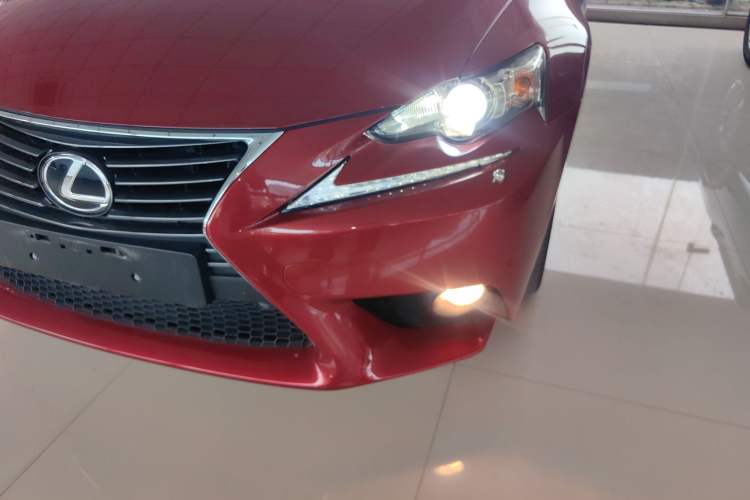 Used Lexus IS 2013 250 Leading Edition
