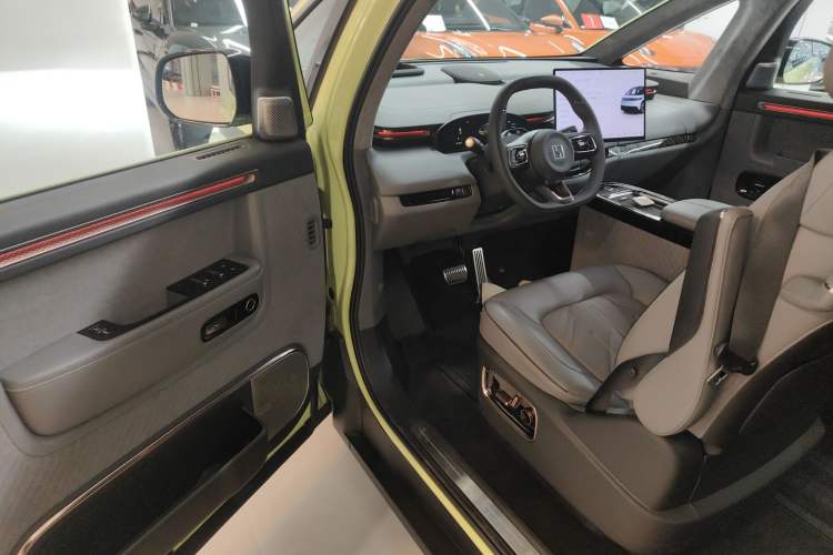 Used Zeekr MIX 2025 Long-Range Intelligent Driving Edition
