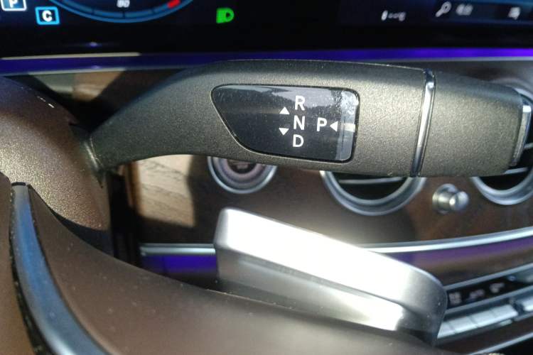 Used Mercedes-Benz E-Class 2023 E 260 L
