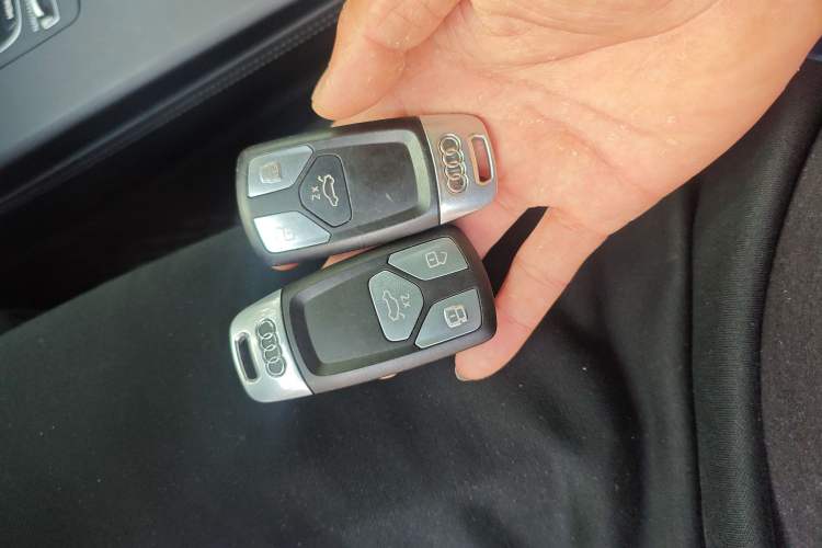 Used Audi Q5L 2020 Updated 40 TFSI Prestige Fashion Edition