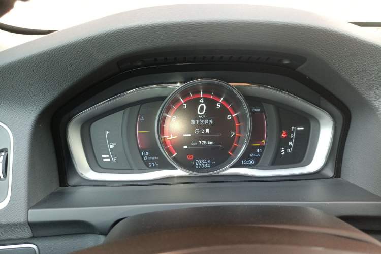 Used Volvo S60 2016 S60L T4 Zhiyuan Edition
