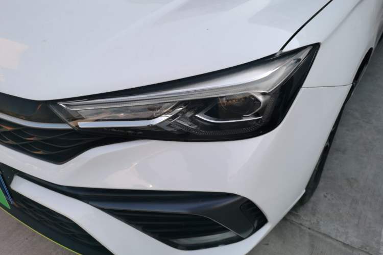 Used Roewe i5 2021 1.5L CVT Platinum Edition
