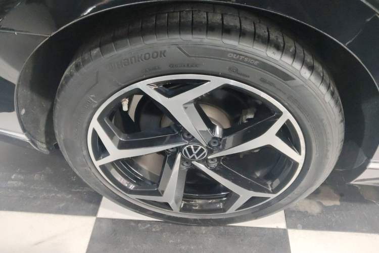 Used Volkswagen Magotan 2023 2 Million Units Commemorative Edition 330TSI DSG Luxury Version
