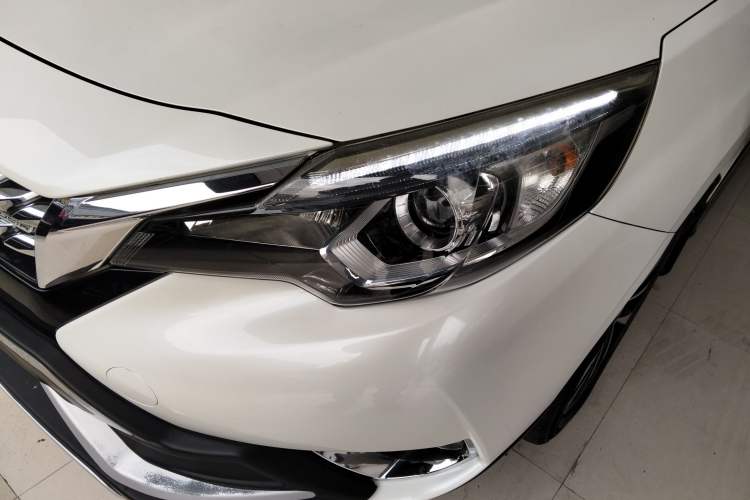 Used Venucia T90 2017 2.0L Manual ZhiShang Edition
