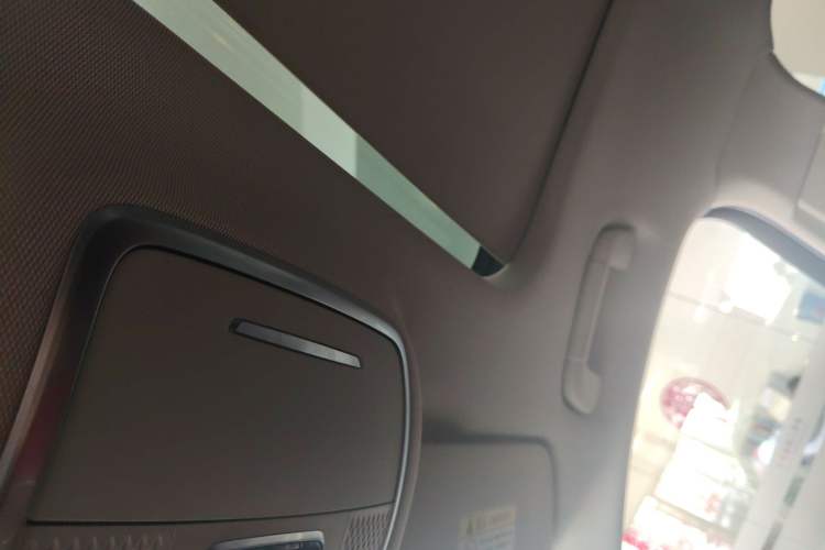 Used Hongqi HS3 2023 1.5T Two-Wheel Drive Shanwei Edition