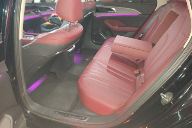 Used Hongqi H5 2024 2.0T Automatic Smart Connect Flagship Edition
