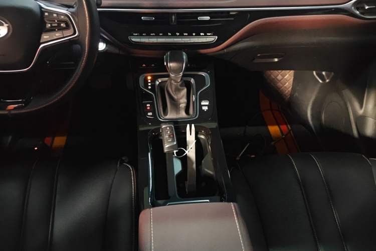 Used GAC Trumpchi M6 2023 PRO 270T DCT Luxury Edition
