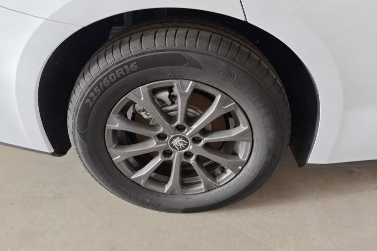 Used BYD Qin L 2025 DM-i Smart Drive 80KM Leading Model