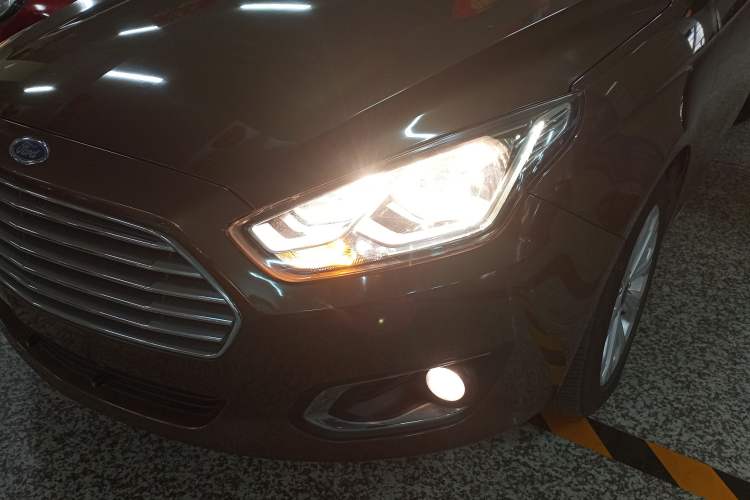 Used Ford Escort 2015 1.5L Manual Fashion Edition
