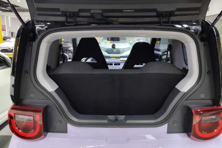 Used Chery QQ Ice Cream 2022 120km Conical Shape Lithium Iron Phosphate