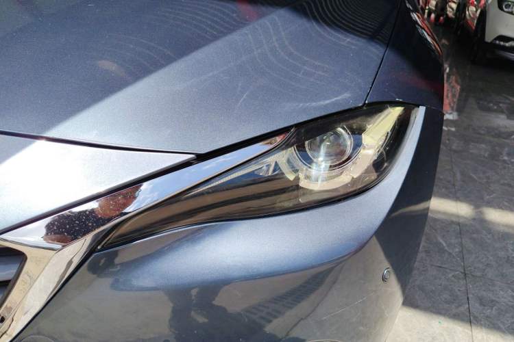 Used Mazda CX-4 2018 2.0L Automatic Two-Wheel Drive Blue Sky Luxury Edition
