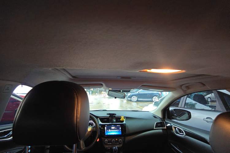 Used Nissan Sylphy 2019 1.6XV CVT Smart Connect Luxury Edition China VI Standard
