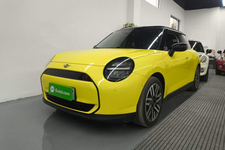 Used MINI Electric MINI COOPER 2024 456km COOPER E Classic Edition