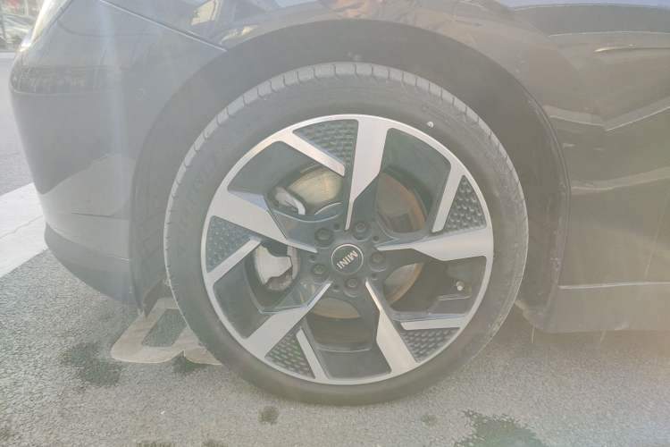 Used  Electric MINI COOPER 2024 452km COOPER SE Artist
