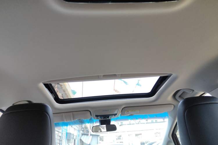 Used Honda Elysion 2022 2.0L eHEV Luxury First Edition