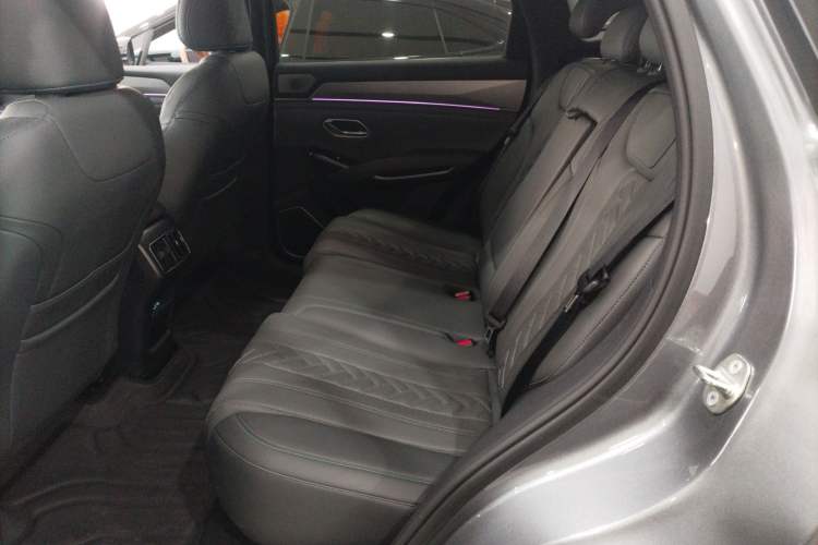 Used BYD Song L DM-i 2025 Intelligent Driving Version 112 km Beyond-Range Type
