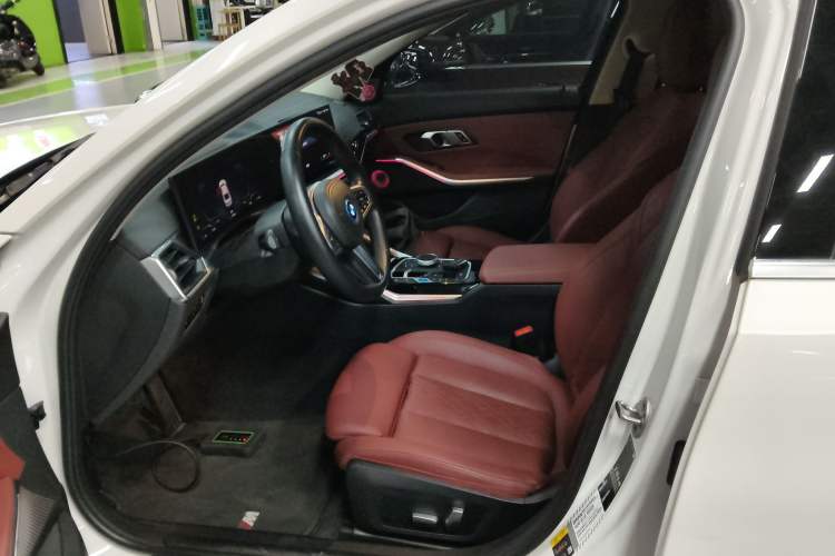 Used BMW i3 2022 eDrive 35 L
