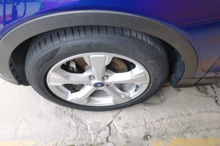 Used Ford Kuga 2017 EcoBoost 180 Two-Wheel-Drive Platinum Edition
