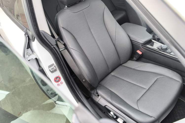 Used BMW 3 Series GT 2017 320i Sport Edition
