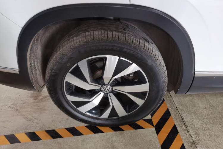 Used Volkswagen Tayron 2020 330TSI Two-Wheel Drive Luxury Smart Connectivity Version
