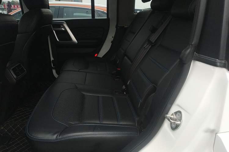 Used BAIC Off-Road BJ40 2019 PLUS 2.3T Automatic Four-Wheel Drive Premium Edition China VI