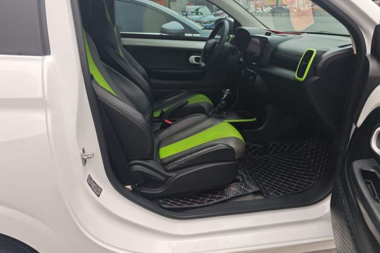 Used Roewe Clever 2021 302km All-Round Version
