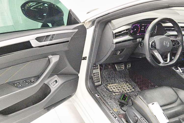 Used Volkswagen FAW-Volkswagen CC 2021 380TSI Striking Edition
