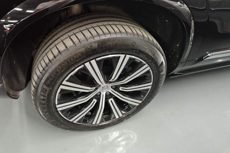 Used Volvo XC90 New Energy 2022 E-Drive Hybrid T8 Luxury Flagship 7-Seater
