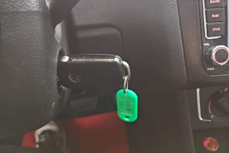 Used Volkswagen Polo 2016 1.6L Automatic Comfort Model
