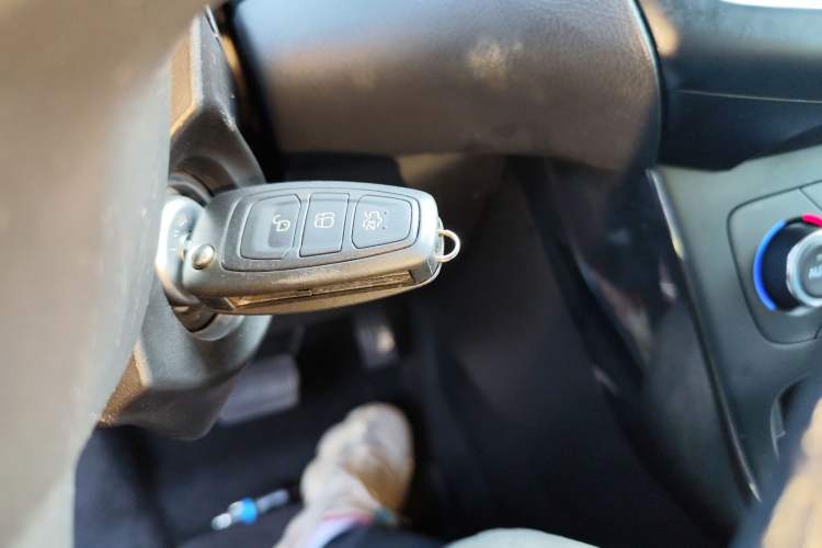 Used Ford Focus 2017 Hatchback 1.6L Automatic Fashion Edition Smart Drive Version