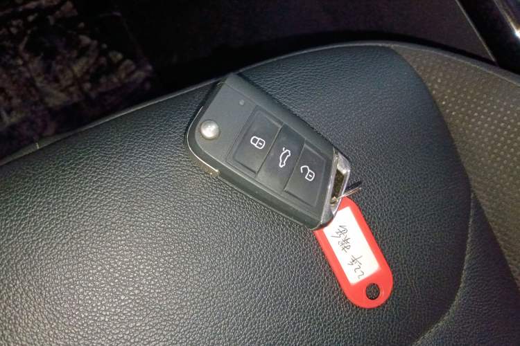 Used Volkswagen Tayron 2021 280TSI Two-Wheel Drive Luxury Smart Connectivity Version
