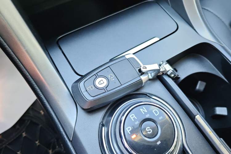 Used Ford Mondeo 2018 EcoBoost 200 Smart Control Fashion Model China VI Standard
