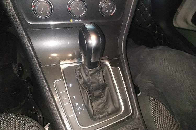 Used Volkswagen Golf 2018 230TSI Automatic Comfort Model
