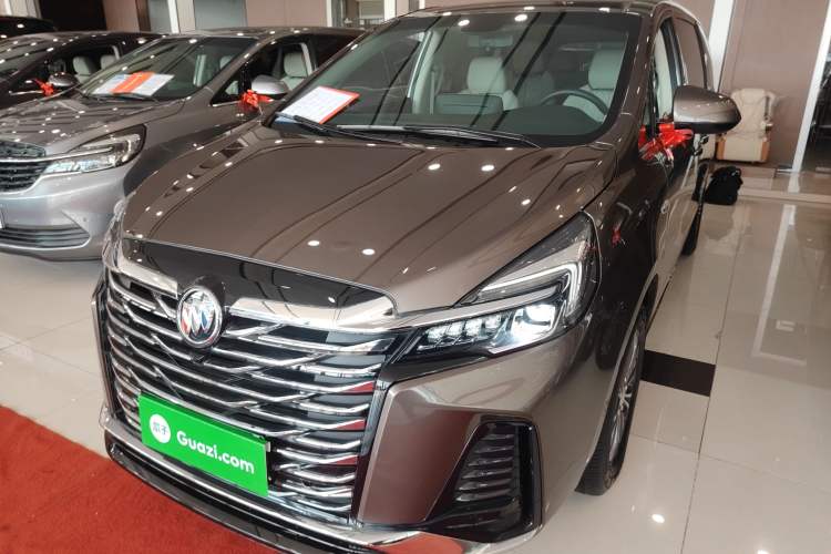 Used Buick GL8 2023 Land Executive Class Comfort Model