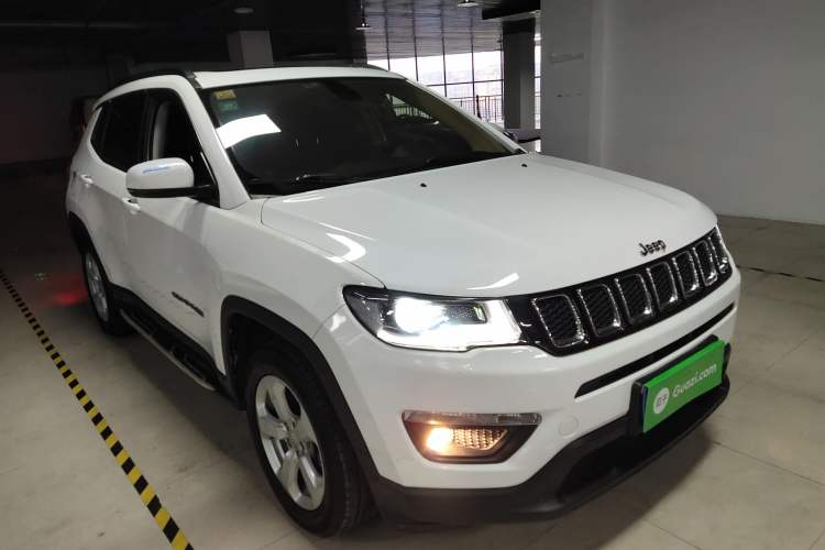 Used  Compass 2017 200T Automatic Family Edition
