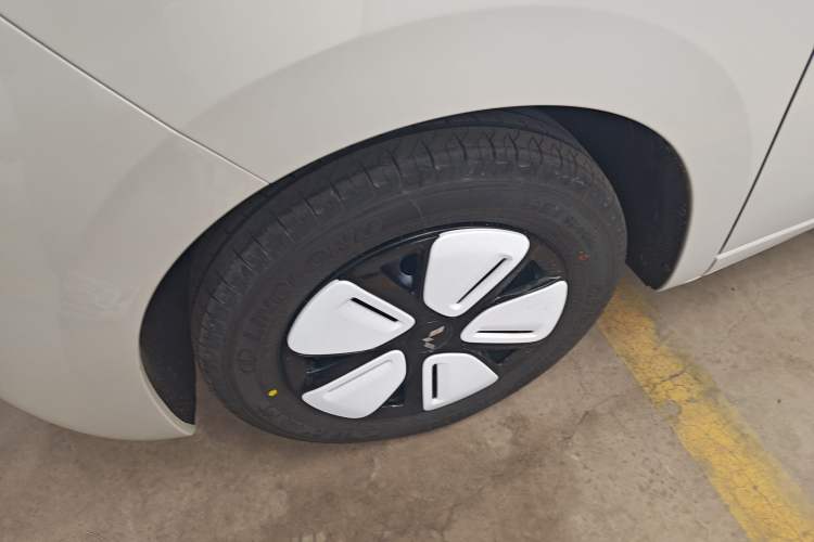 Used Wuling Hongguang MINIEV 2025 Four-Door Version Advanced Edition
