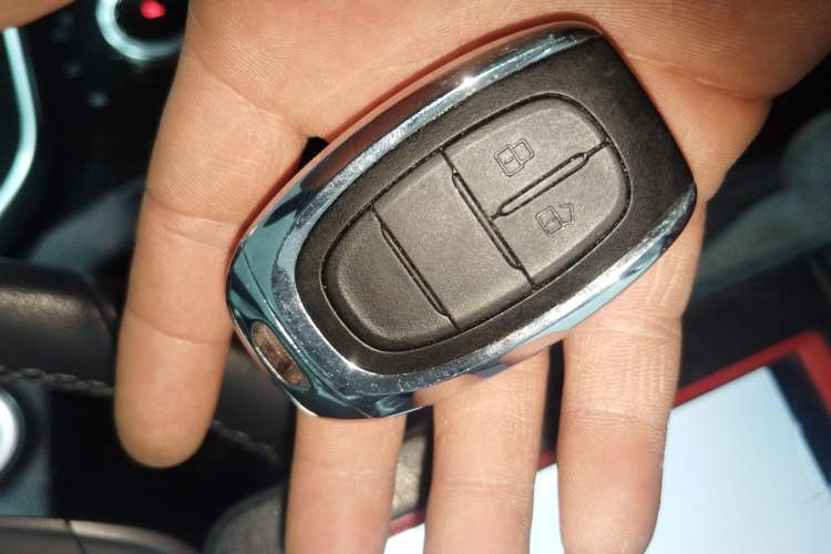 Used SAIC MAXUS G20 2021 Facelifted PLUS 2.0T Diesel Automatic Luxury Edition
