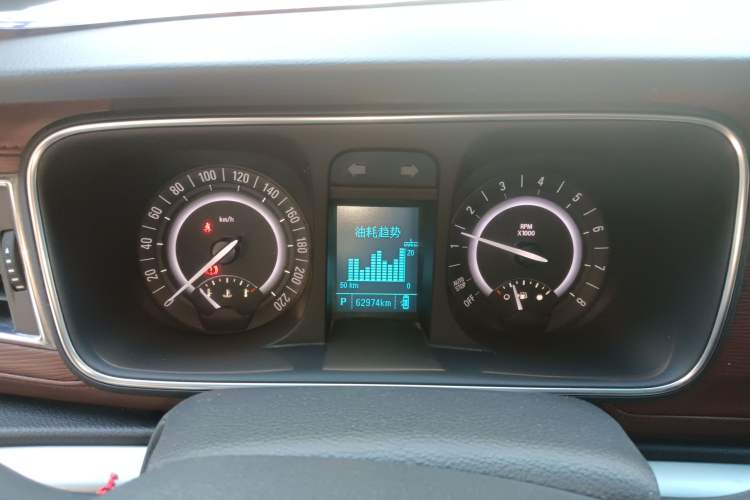 Used Buick GL8 2018 28T Luxury Model China VI Standard