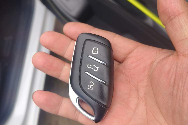 Used Roewe i5 2021 1.5L CVT Diamond Edition
