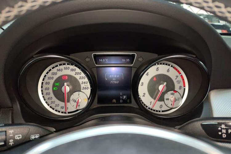 Used Mercedes-Benz GLA 2015 GLA 220 4MATIC Luxury Model
