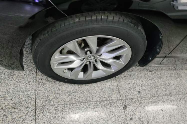 Used Toyota Avalon 2019 2.5L Ambition Version China VI Standard