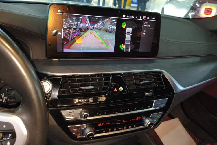 Used BMW 5 Series New Energy 2022 535Le M Sport Package
