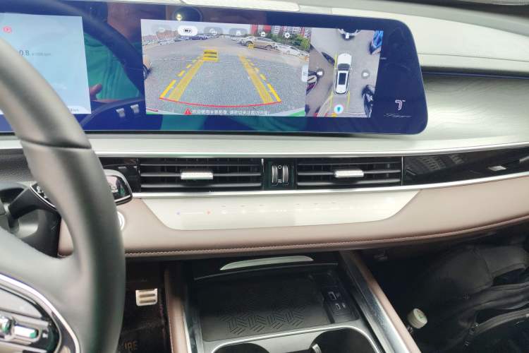 Used Chery Tiggo 8 PRO 2024 Champion Edition 390T Two-Wheel Drive Aoshi Version 5 Seats
